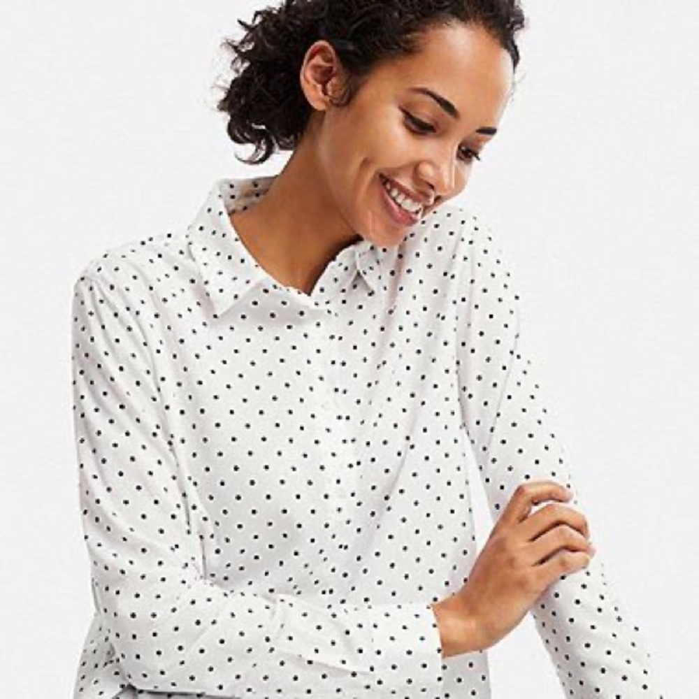 Uniqlo Women's Button Down Shirt - White with Black polka Dots size small